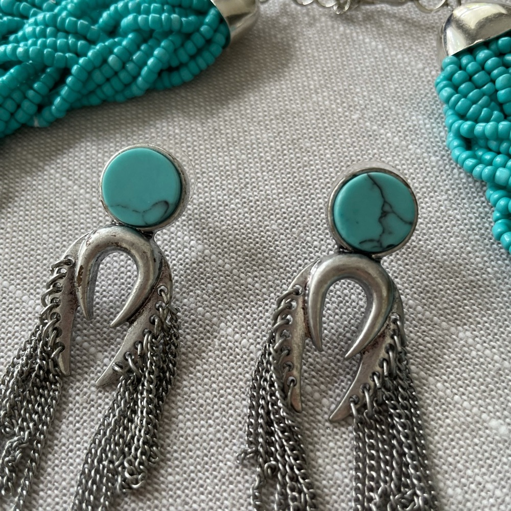 Turquoise Jewelry Set - Picture 5 of 6